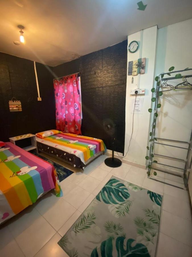 Pesona Backpackers Inn Kota Bharu Bagian luar foto